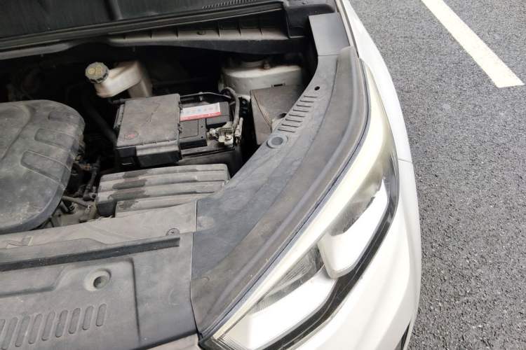 Used CHANGAN CS55 2017 1.5T Manual Colorful Edition Engine Bay Left