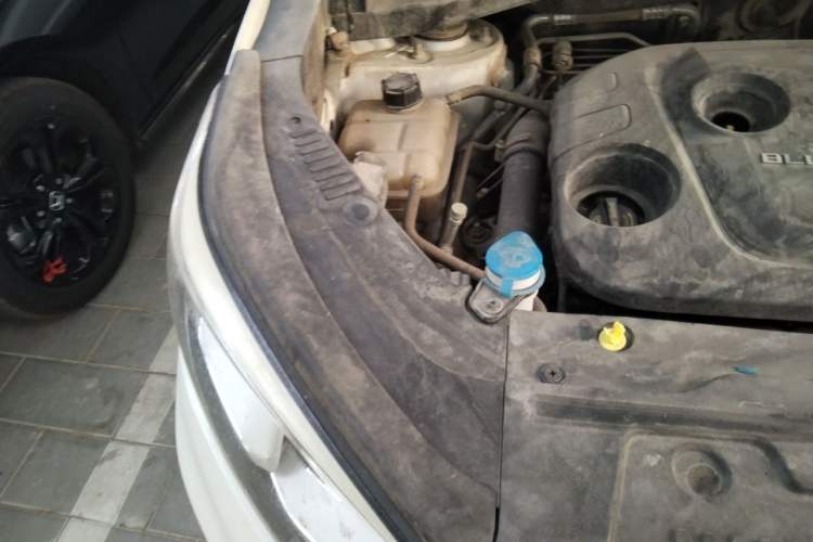 Used CHANGAN CS55 2017 1.5T Manual Colorful Edition Engine Bay Right