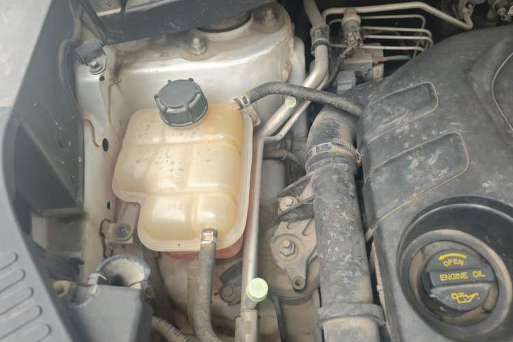 Used CHANGAN CS55 2017 1.5T Manual Ignition Model Engine Bay Right