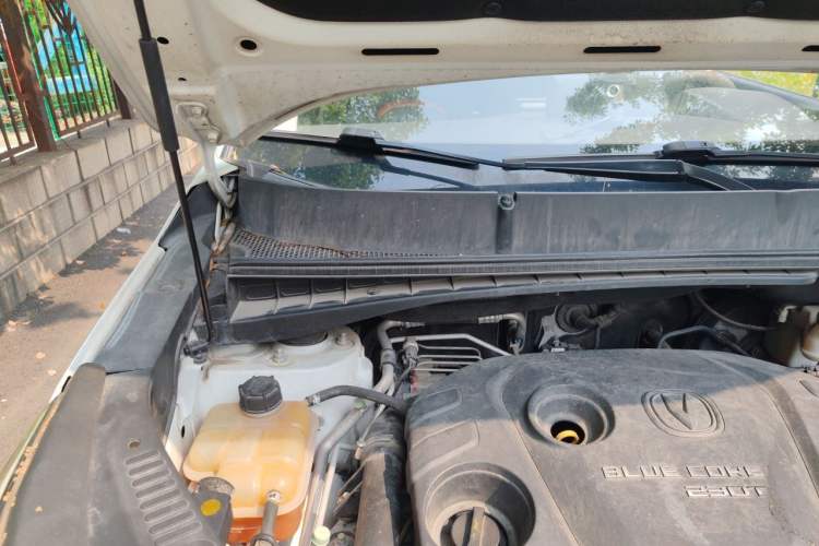 Used CHANGAN CS55 2017 1.5T Manual Colorful Edition Engine Bay Right