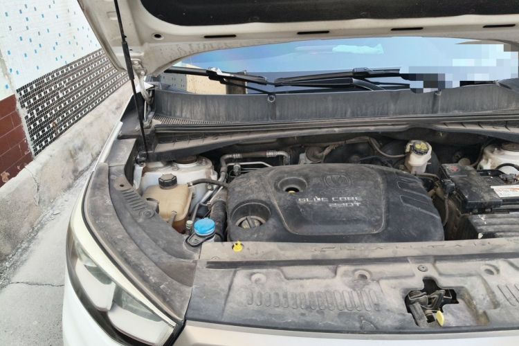 Used CHANGAN CS55 2017 1.5T Automatic Colorful Edition Engine Bay Right