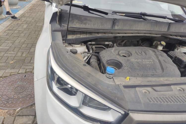 Used CHANGAN CS55 2017 1.5T Manual Colorful Edition Engine Bay Right