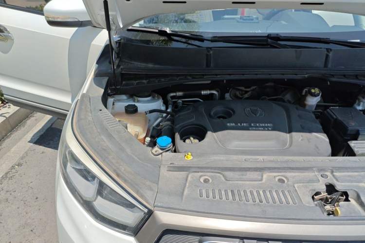 Used CHANGAN CS55 2017 1.5T Manual Colorful Edition Engine Bay Right