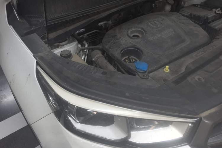 Used CHANGAN CS55 2017 1.5T Manual Colorful Edition Engine Bay Right