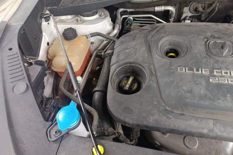 Used CHANGAN CS55 2017 1.5T Automatic Colorful Edition Engine Bay Right