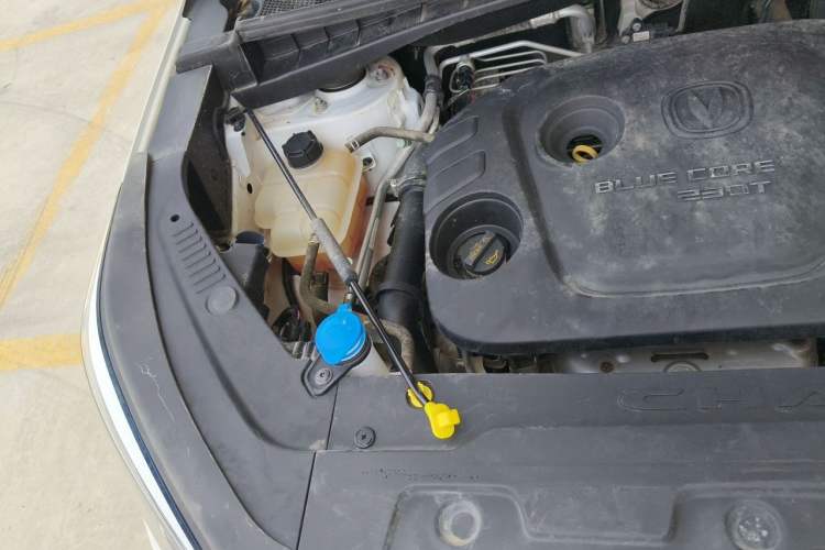Used CHANGAN CS55 2017 1.5T Manual Colorful Edition Engine Bay Right