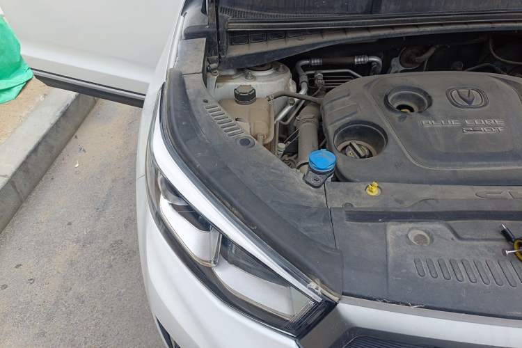 Used CHANGAN CS55 2017 1.5T Automatic Colorful Edition Engine Bay Right