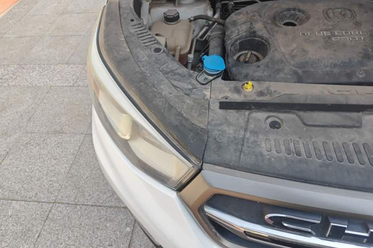 Used CHANGAN CS55 2017 1.5T Automatic Colorful Edition Engine Bay Right