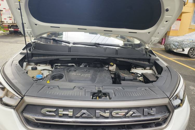 Used CHANGAN CS55 2017 1.5T Manual Colorful Edition Engine Bay