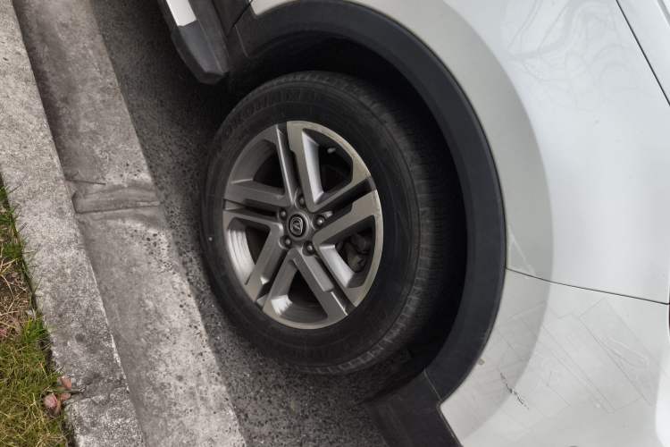 Used CHANGAN CS55 2017 1.5T Manual Colorful Edition Exterior 1