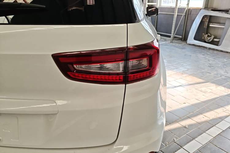 Used CHANGAN CS55 2017 1.5T Automatic Colorful Edition Exterior 3