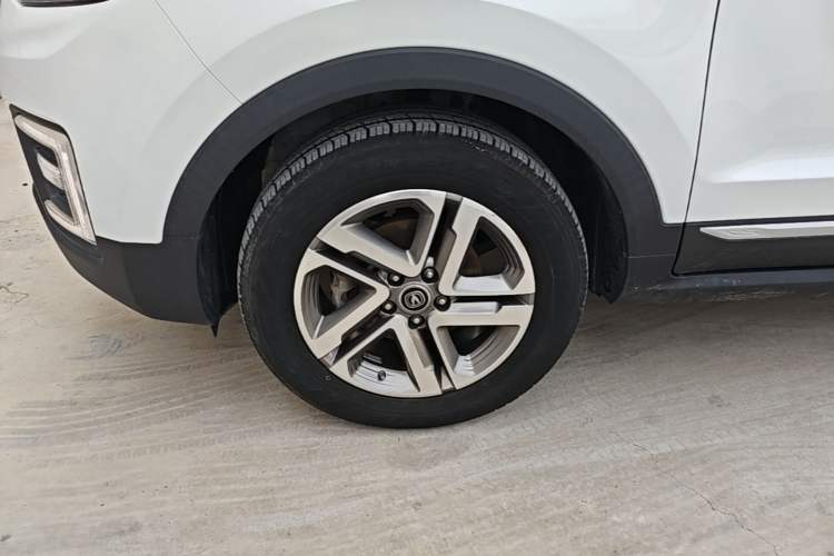 Used CHANGAN CS55 2017 1.5T Automatic Colorful Edition Exterior 4