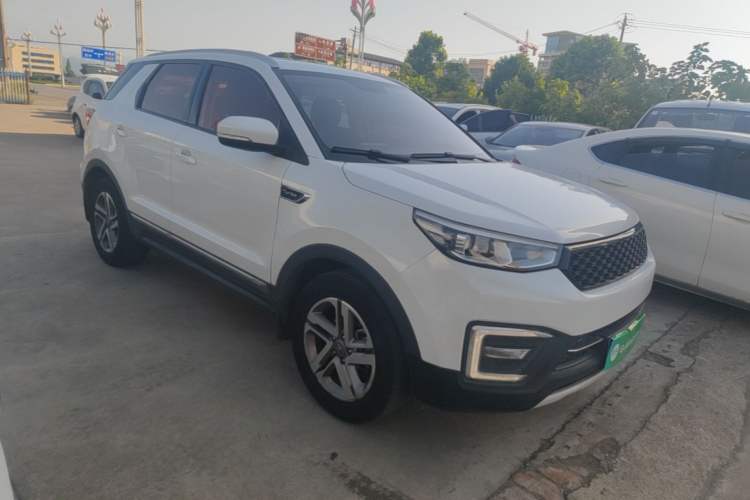Used CHANGAN CS55 2017 1.5T Automatic Colorful Edition Front Right 45 Deg