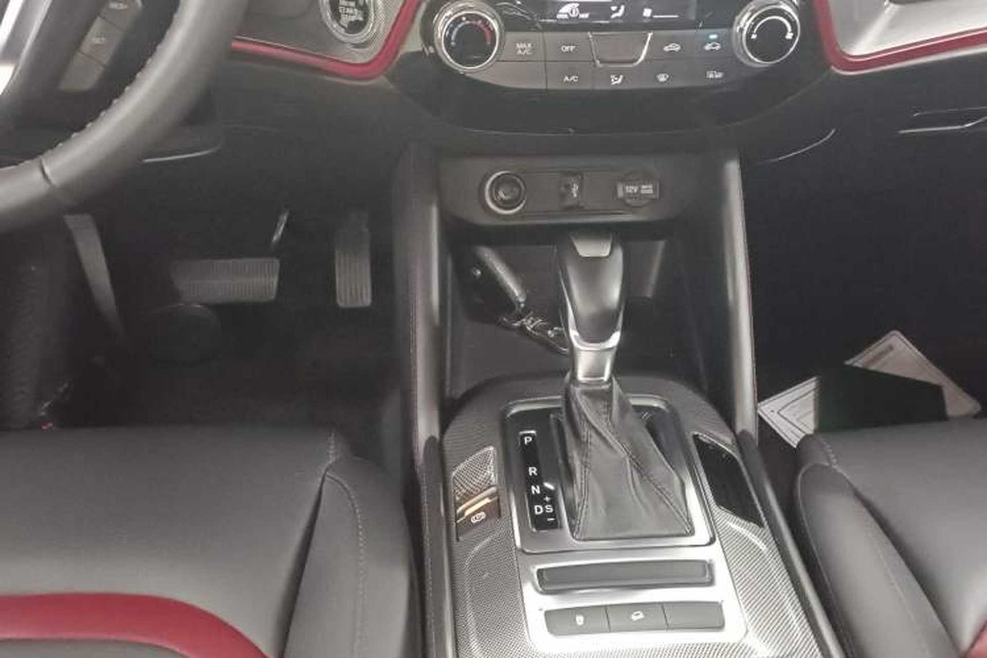 Used CHANGAN CS55 2017 1.5T Automatic Xuan Dong Model Gear Lever