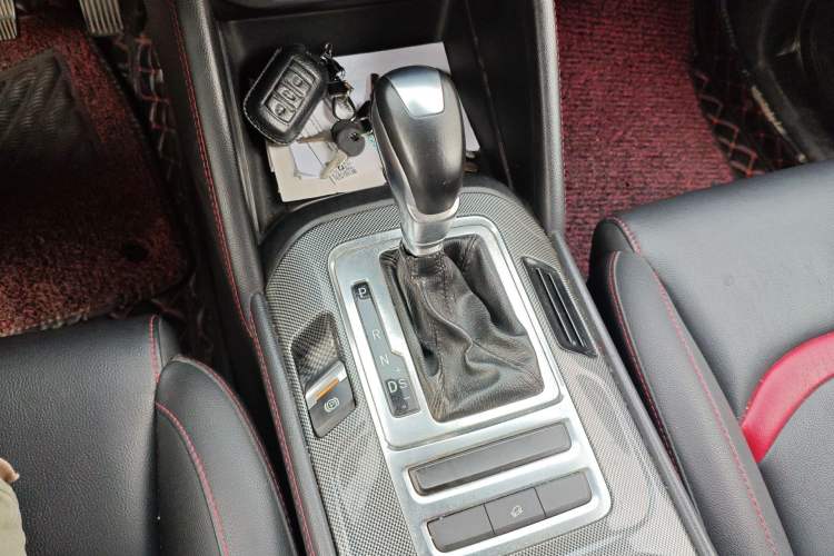 Used CHANGAN CS55 2017 1.5T Automatic Colorful Edition Gear Lever
