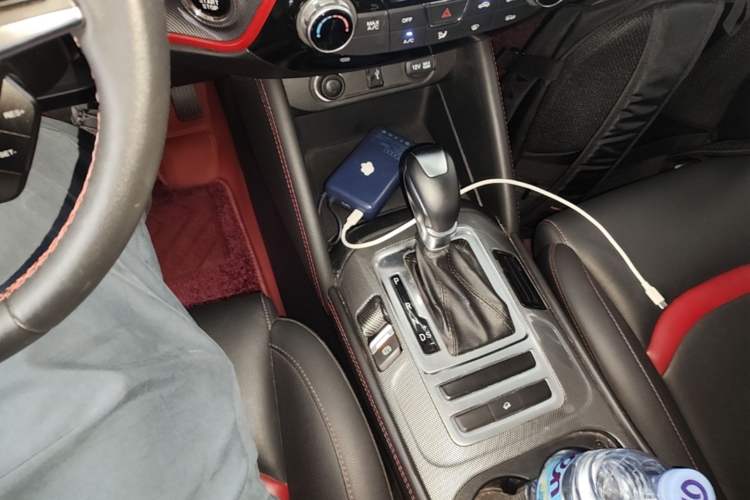 Used CHANGAN CS55 2017 1.5T Automatic Colorful Edition Gear Lever