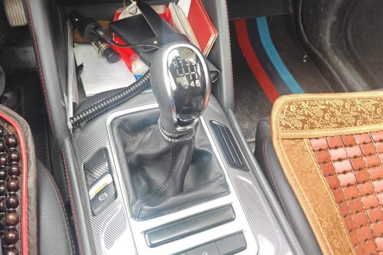 Used CHANGAN CS55 2017 1.5T Manual Colorful Edition Gear Lever
