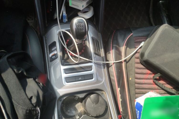 Used CHANGAN CS55 2017 1.5T Manual Colorful Edition Gear Lever