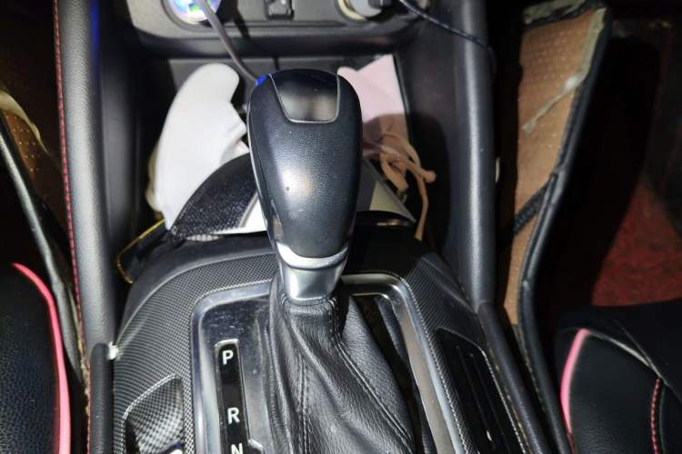 Used CHANGAN CS55 2017 1.5T Automatic Colorful Edition Gear Lever
