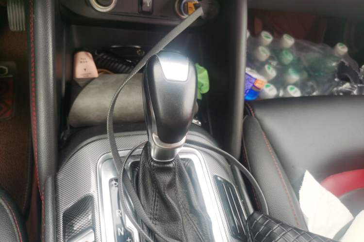 Used CHANGAN CS55 2017 1.5T Automatic Colorful Edition Gear Lever