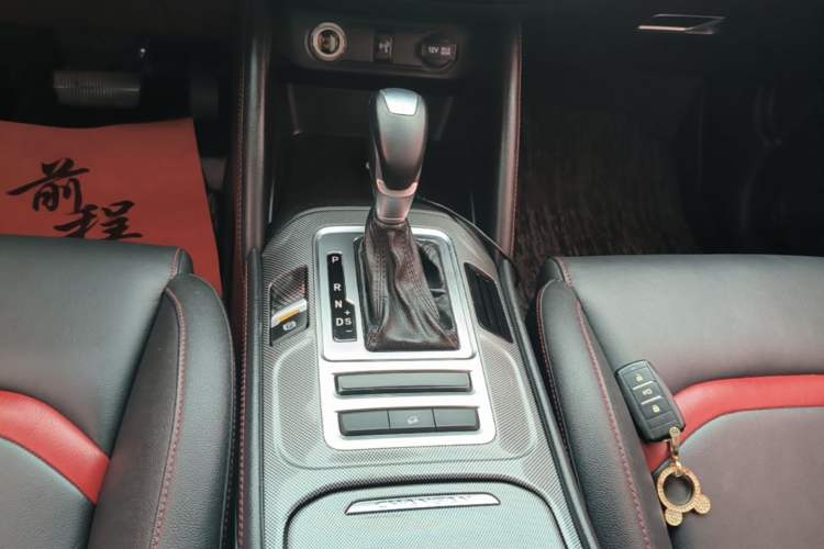 Used CHANGAN CS55 2017 1.5T Automatic Colorful Edition Gear Lever