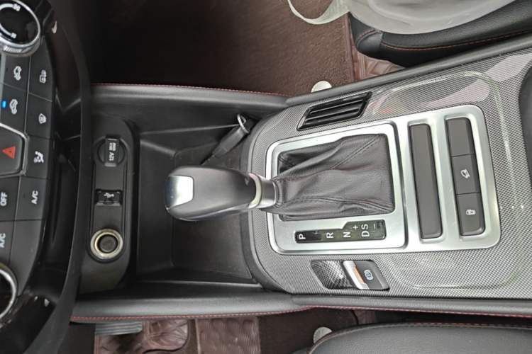 Used CHANGAN CS55 2017 1.5T Automatic Xuan Dong Model Gear Lever