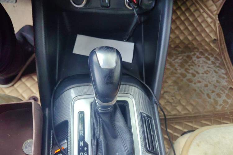 Used CHANGAN CS55 2017 1.5T Automatic Xuan Dong Model Gear Lever
