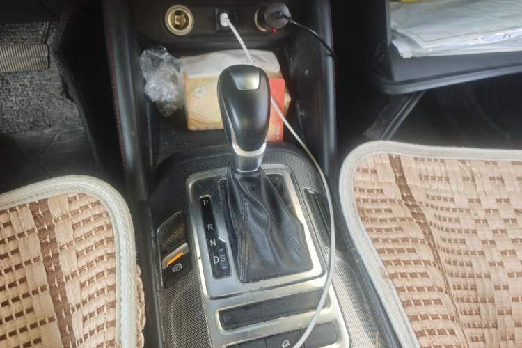 Used CHANGAN CS55 2017 1.5T Automatic Xuan Dong Model Gear Lever