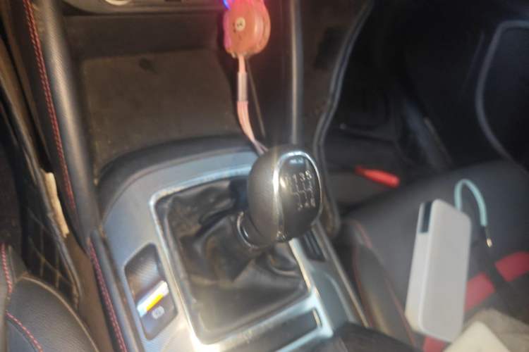 Used CHANGAN CS55 2017 1.5T Manual Colorful Edition Gear Lever