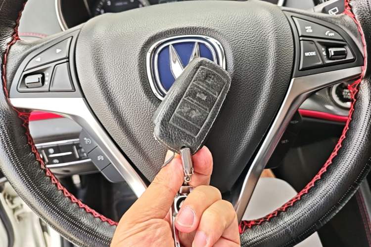 Used CHANGAN CS55 2017 1.5T Automatic Colorful Edition Interior 1