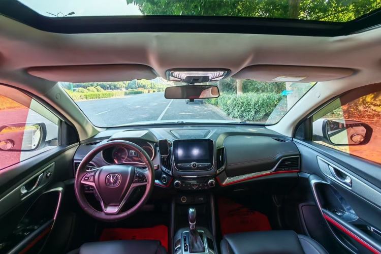 Used CHANGAN CS55 2017 1.5T Automatic Colorful Edition Interior 1