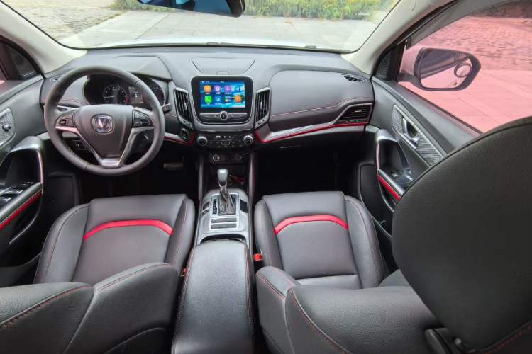 Used CHANGAN CS55 2017 1.5T Automatic Colorful Edition Interior 1