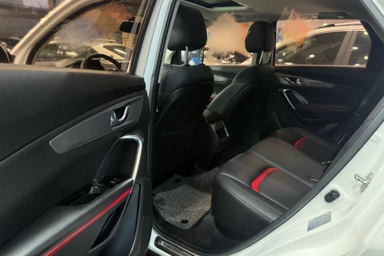Used CHANGAN CS55 2017 1.5T Manual Colorful Edition Interior 1