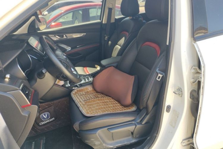Used CHANGAN CS55 2017 1.5T Automatic Xuan Dong Model Interior 2