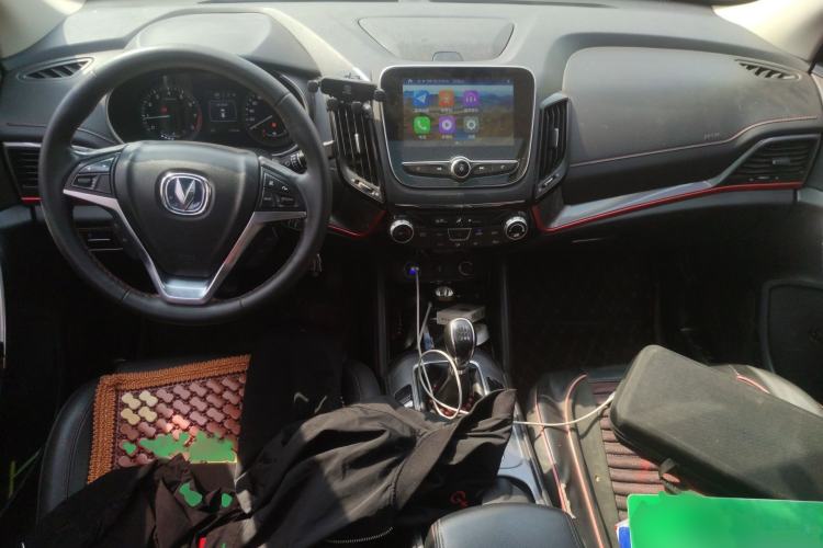 Used CHANGAN CS55 2017 1.5T Manual Colorful Edition Interior 2