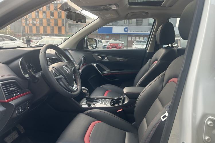 Used CHANGAN CS55 2017 1.5T Automatic Colorful Edition Interior 2