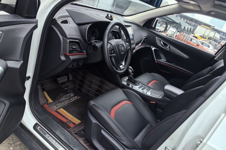 Used CHANGAN CS55 2017 1.5T Automatic Colorful Edition Interior 2