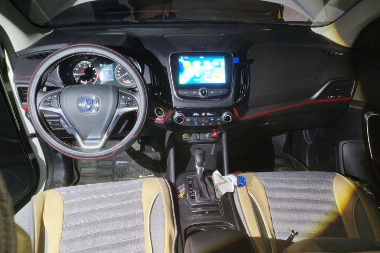 Used CHANGAN CS55 2017 1.5T Automatic Colorful Edition Interior 2