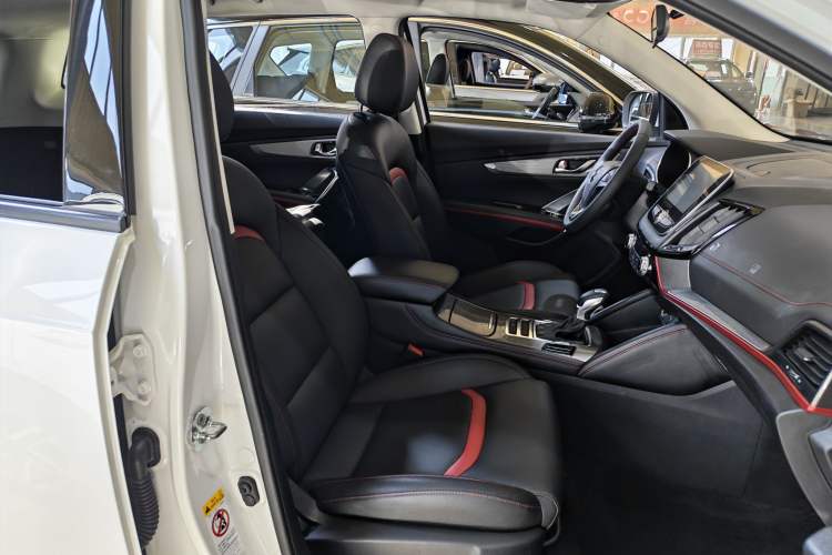 Used CHANGAN CS55 2017 1.5T Automatic Xuan Dong Model Interior 3