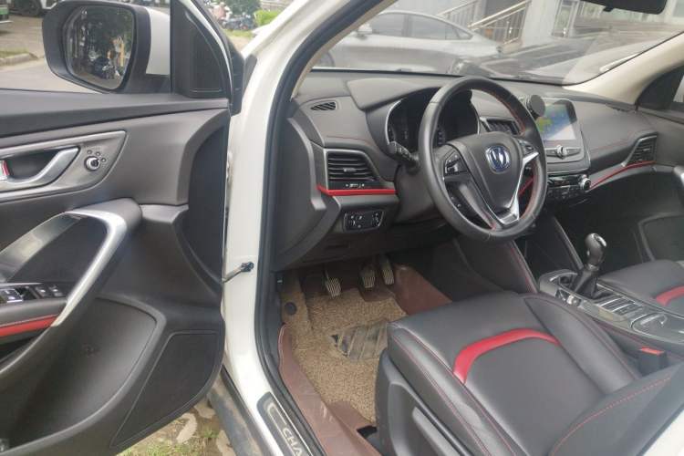 Used CHANGAN CS55 2017 1.5T Manual Xuan Dong Model Interior 3