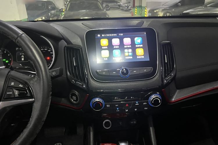 Used CHANGAN CS55 2017 1.5T Automatic Xuan Dong Model Interior 3