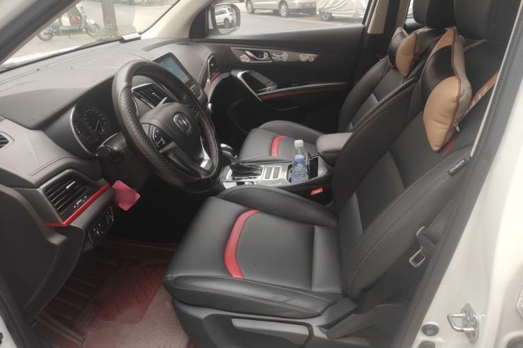 Used CHANGAN CS55 2017 1.5T Automatic Colorful Edition Interior 3