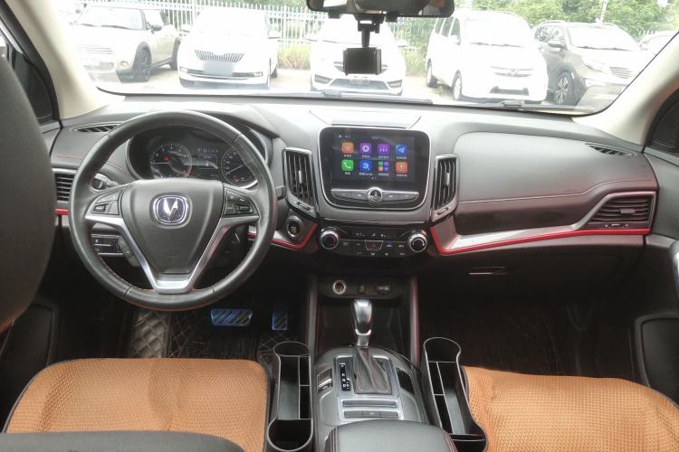 Used CHANGAN CS55 2017 1.5T Automatic Colorful Edition Interior 3