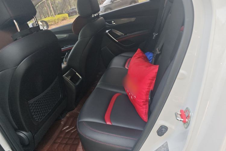 Used CHANGAN CS55 2017 1.5T Automatic Colorful Edition Interior 4