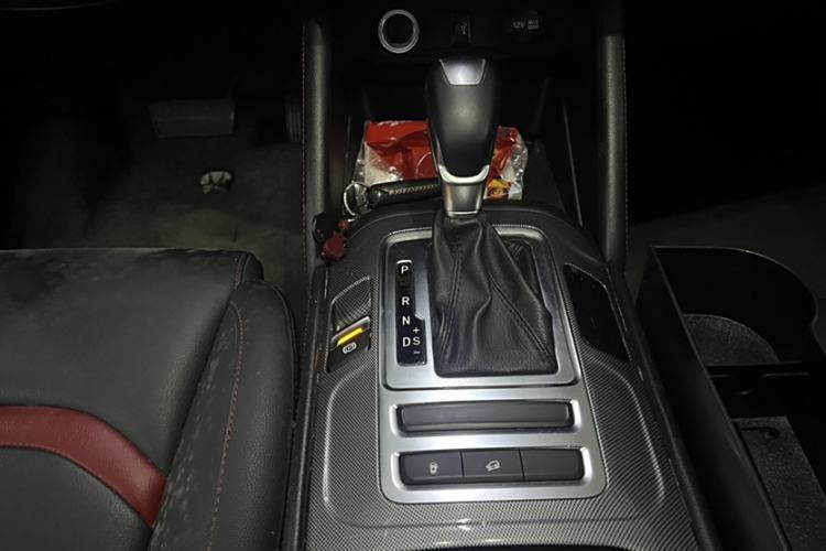 Used CHANGAN CS55 2017 1.5T Automatic Xuan Dong Model Interior 4