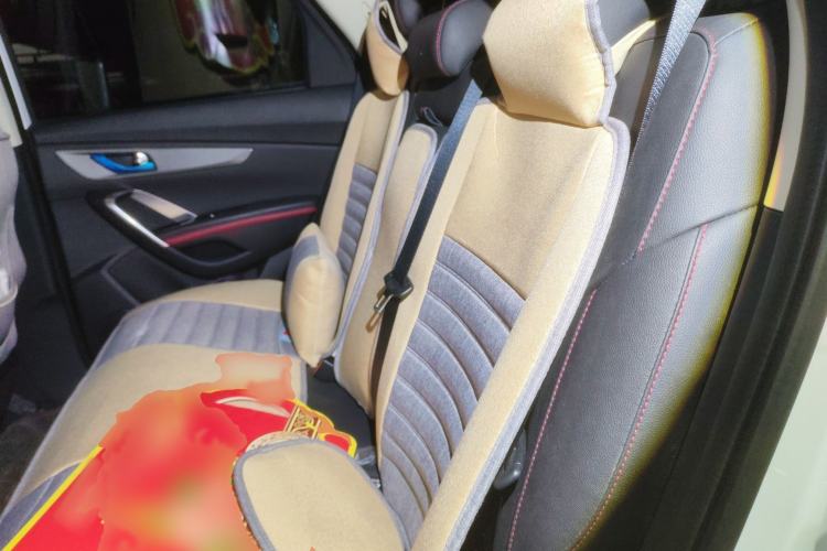 Used CHANGAN CS55 2017 1.5T Automatic Colorful Edition Interior 4