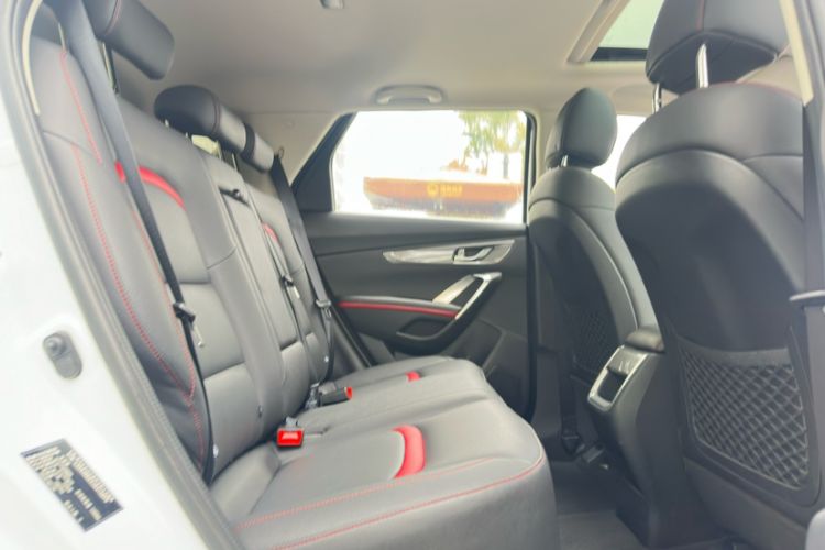 Used CHANGAN CS55 2017 1.5T Automatic Colorful Edition Interior 5