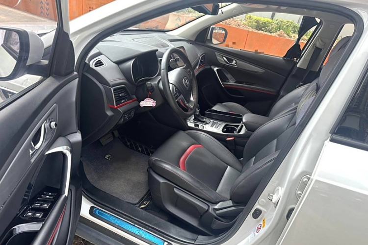 Used CHANGAN CS55 2017 1.5T Automatic Xuan Dong Model Interior 6