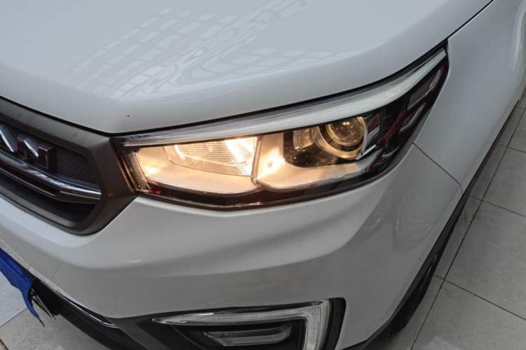Used CHANGAN CS55 2017 1.5T Automatic Colorful Edition Left Front Headlight