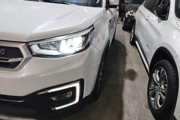Used CHANGAN CS55 2017 1.5T Automatic Colorful Edition Left Front Headlight
